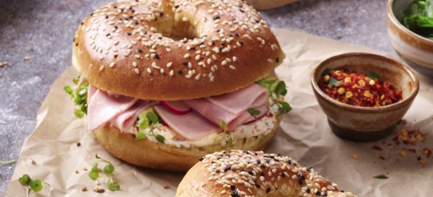 Bagel au fromage frais et son jambon Bien Élevé